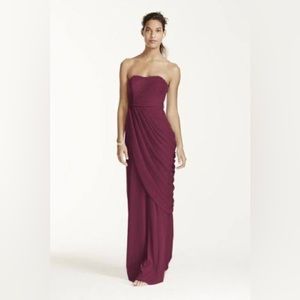 Nwt:
DAVID'S BRIDAL
long strapless mesh dress with side draping💎